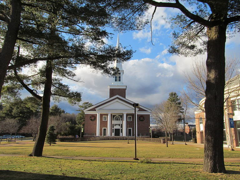 800pxA_J_Gordon_Memorial_Chapel,_Gordon_College,_Wenham_MA Online